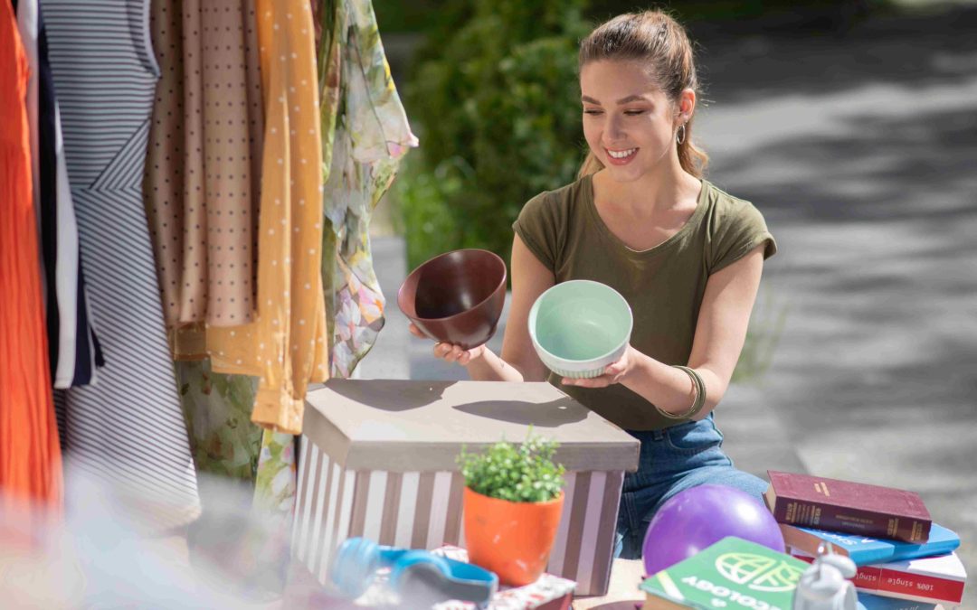 How to Host a Successful Moving Sale